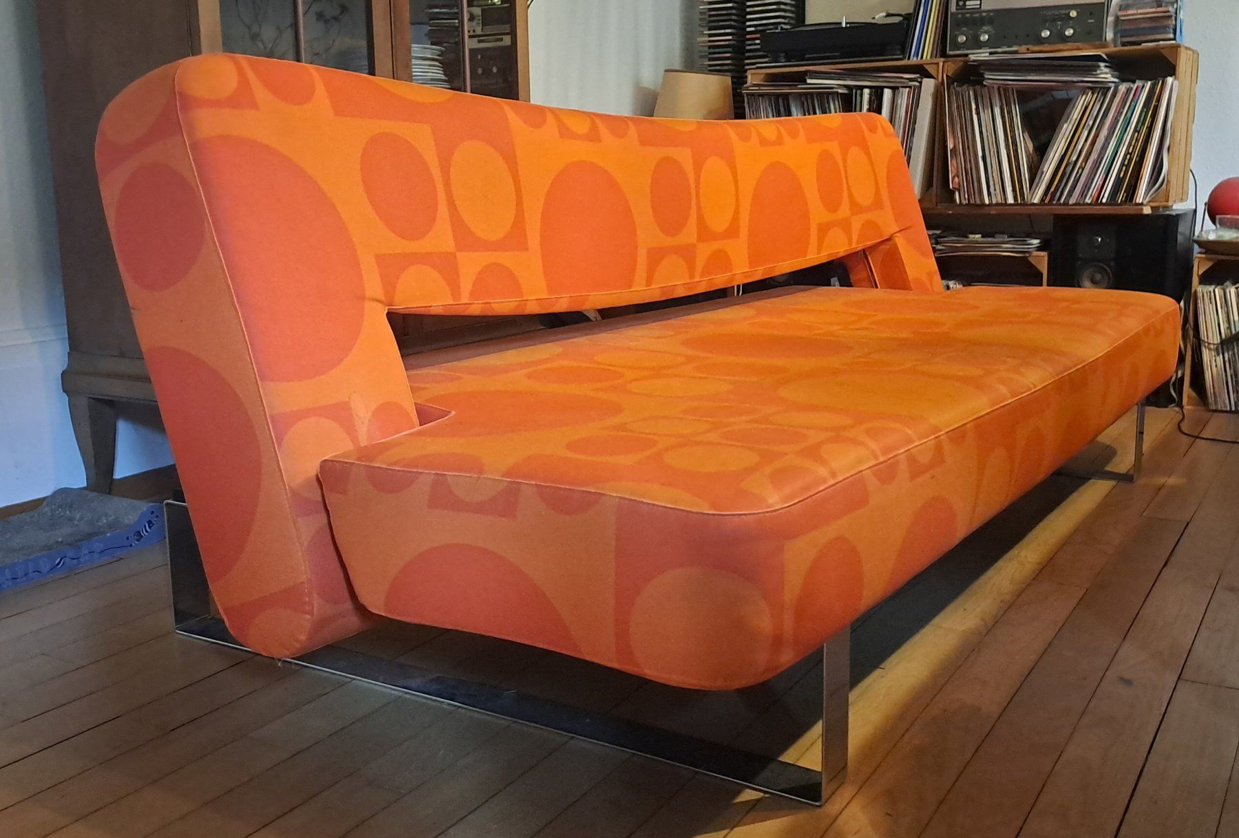 Sofas: Bettsofa mit neuer Stoffhülle – Gebraucht aus Zürich von welthit