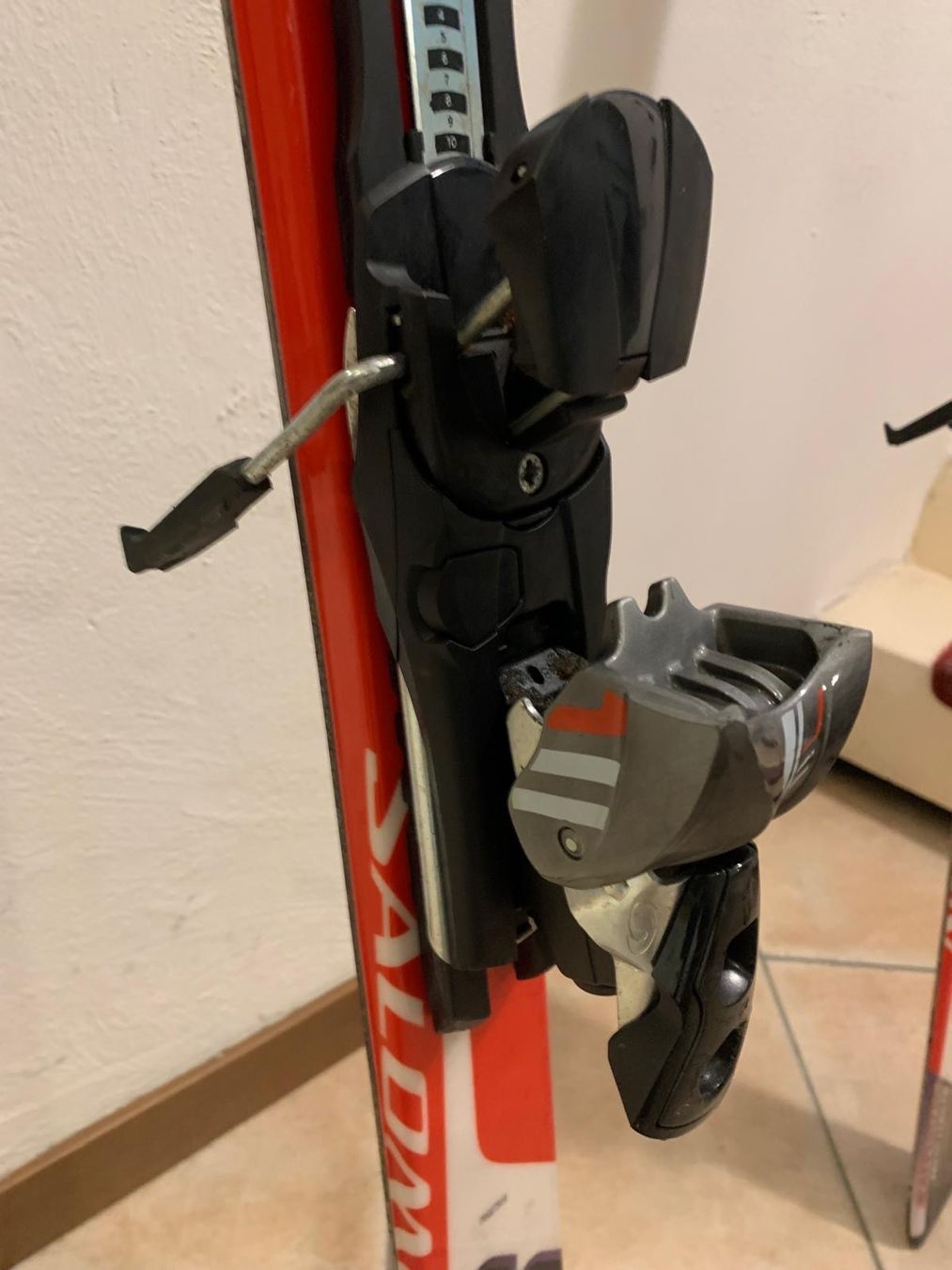 Salomon Sci: Salomon V6 crossmax ski – Usato da Zürich venduto da ariannapics 3