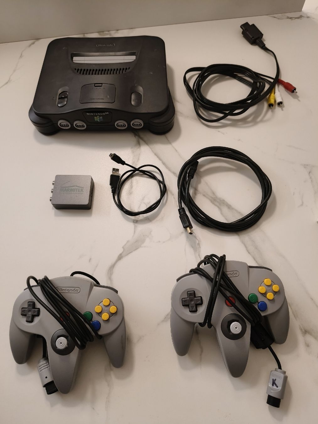 Nintendo Konsolen: Nintendo 64 Konsole mit 2 Controller -Guter Zustand – Gebraucht aus Oensingen von ece_8k7q