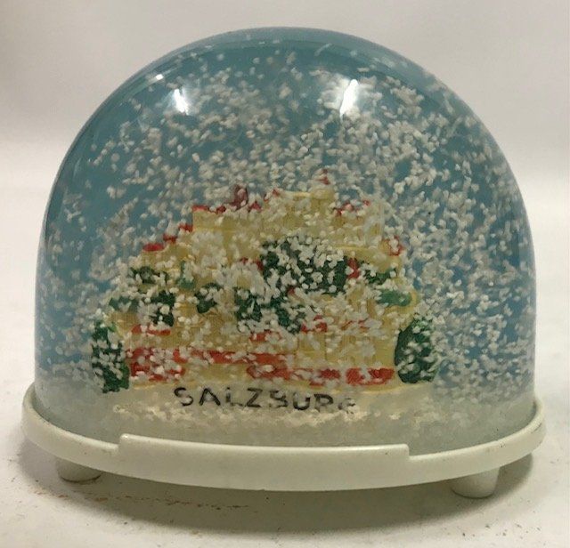 Statuette: Schneekugel Salzburg – Usato da Zürich venduto da gigimai67 1