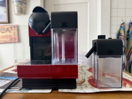 Kaffeemaschine DeLonghi Latissima + (Nespresso)