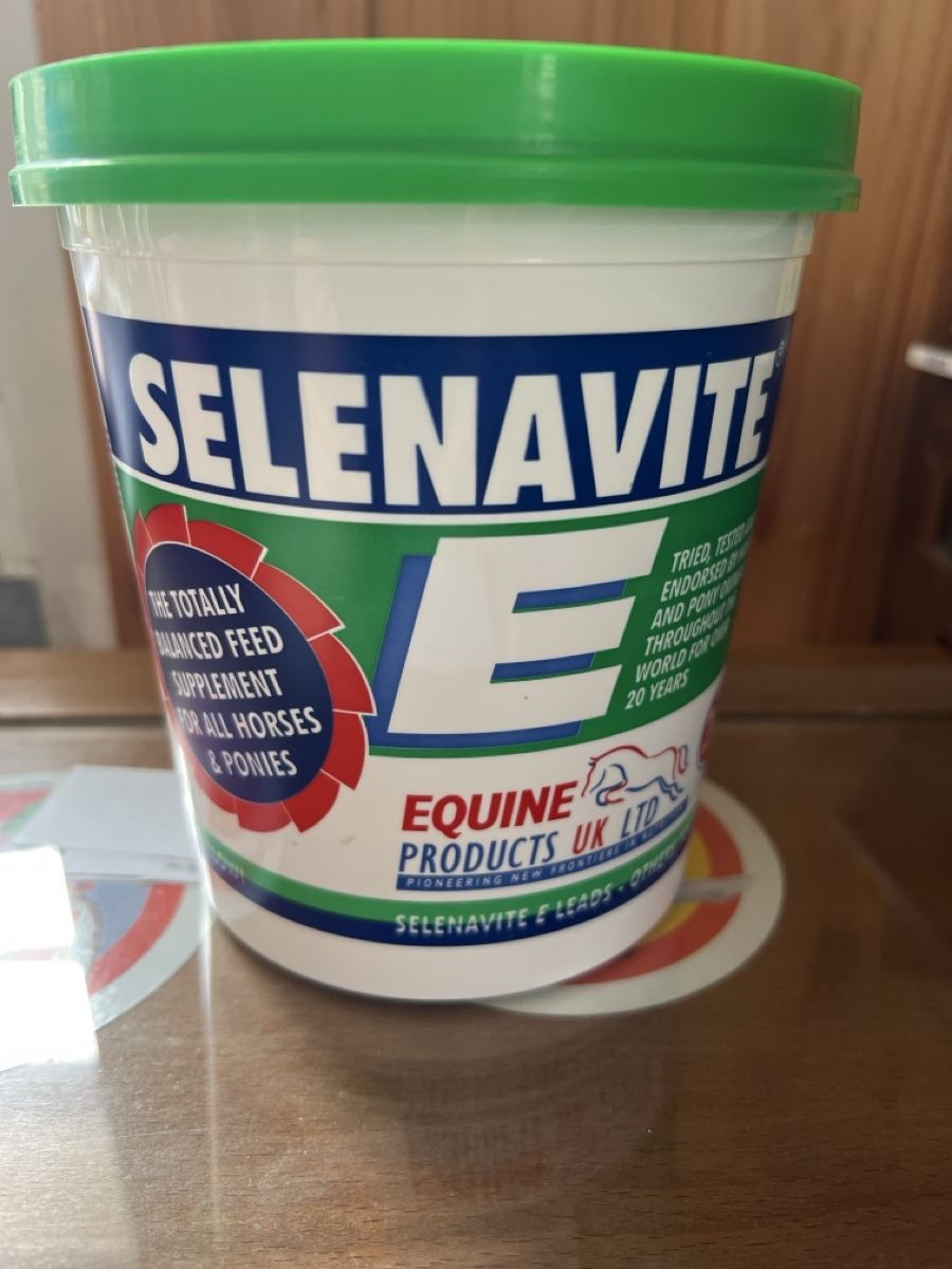 Futter: Selenavite E Pferdefutterzusatz 500g neu – Neu und originalverpackt aus Siglistorf von Allerhand0