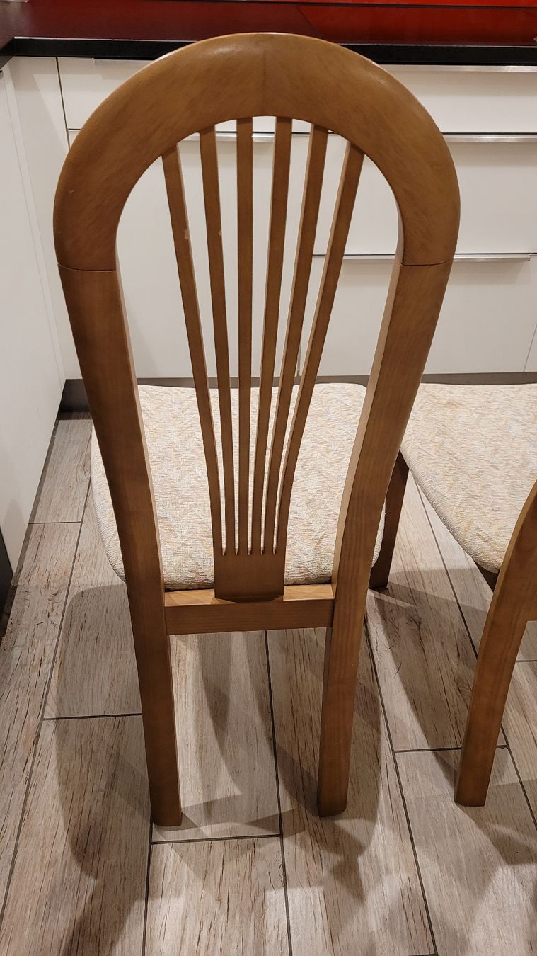 Sedie: 4 Holzstühle mit Stoffbezug – Usato da Wattwil venduto da JosuaSchneider 4