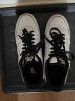 Nike Air Force 1 Sneaker weiss schwarz gebrauchter Zustand