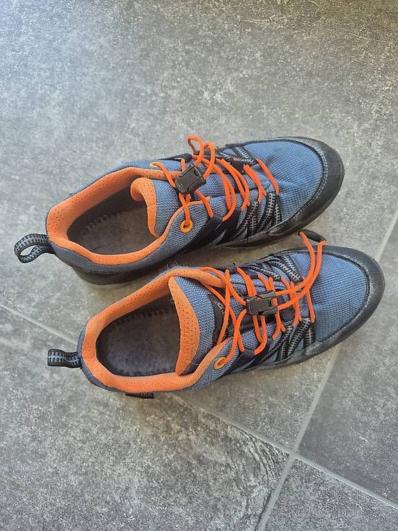 Herrenschuhe: Wanderschuhe 35 – Gebraucht aus Moosseedorf von shu_xbn8 1