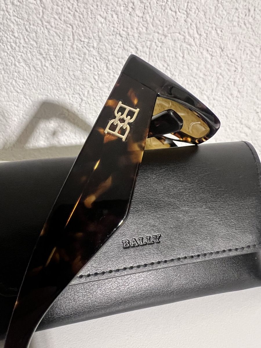 Bally Occhiali & Lenti: Lunettes de soleil Bally – Usato da St-Pierre-Clages venduto da ste_xk6p 5