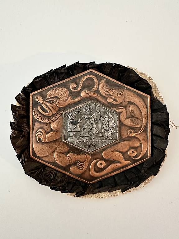 Placchette & Badge: Fasnacht Basel ZUGSPLAKETTE 1930 – Usato da Basel venduto da fasnachtsoutlet1965