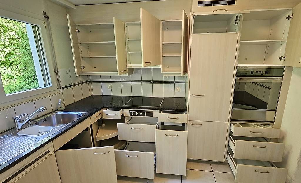 V-Zug Cucine complete: Einbauküche mit V-Zug Geräten – Usato da Oberengstringen venduto da peh_y7rj 2