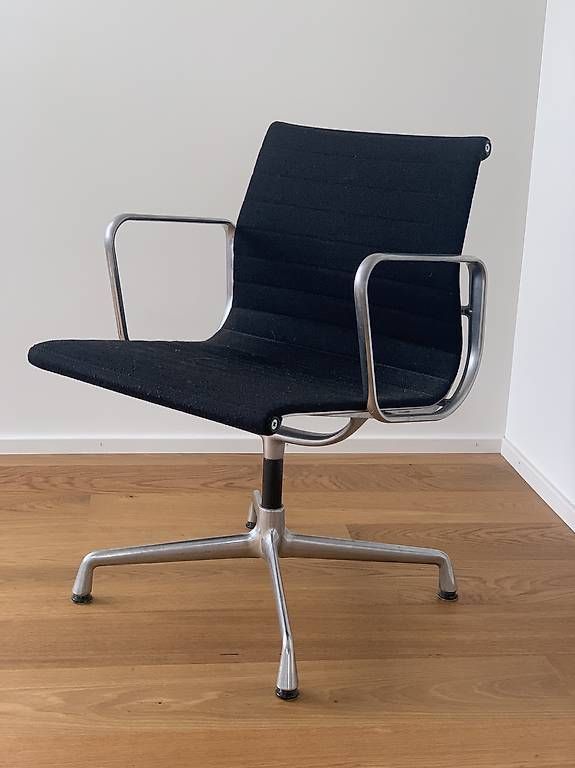Eames Sedie: Eames EA107 Bürostuhl – Usato da Rheinfelden venduto da xan_w2pb