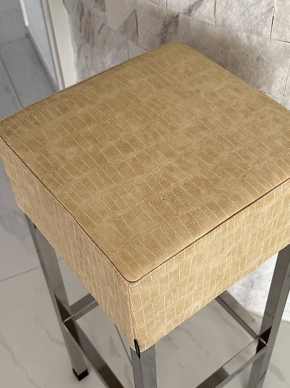 Hocker: Pedrali Barhocker in Krokooptik – Gebraucht aus Neuenhof von Doda3 2