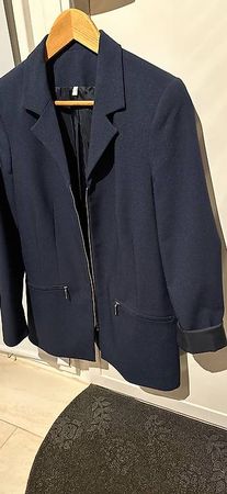 Reduziert; : BLAZER 34