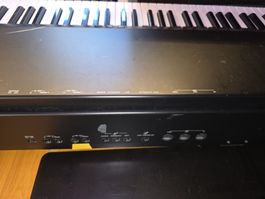 Yamaha Clavinova PF-100, leichte gebrauchspuren.