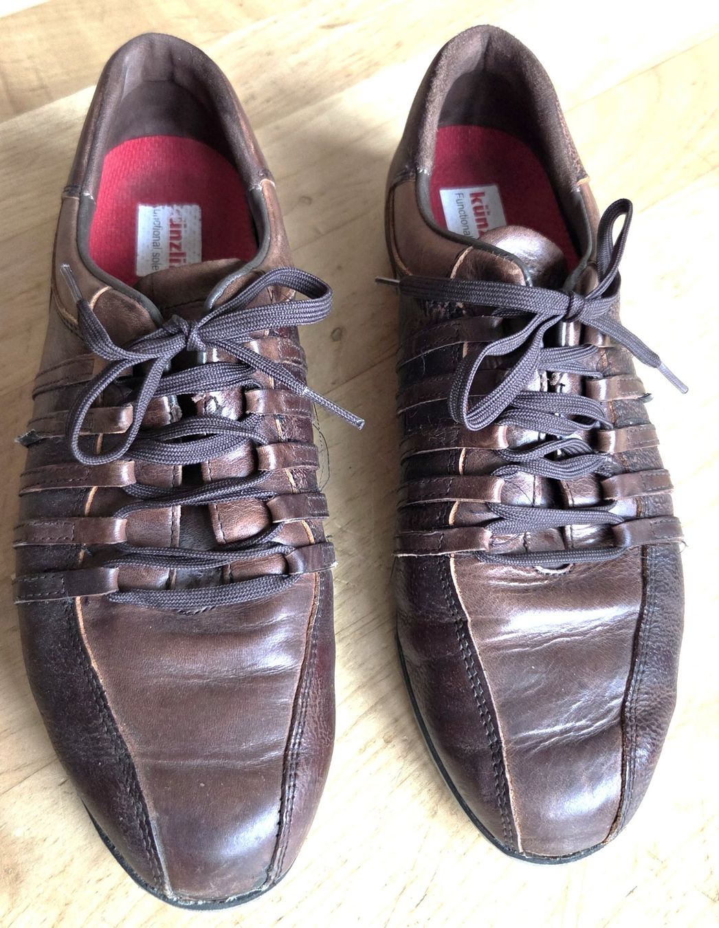 Künzli Scarpe da uomo: Künzli Schuhe 9.5 – Usato da Bottighofen venduto da Absaras
