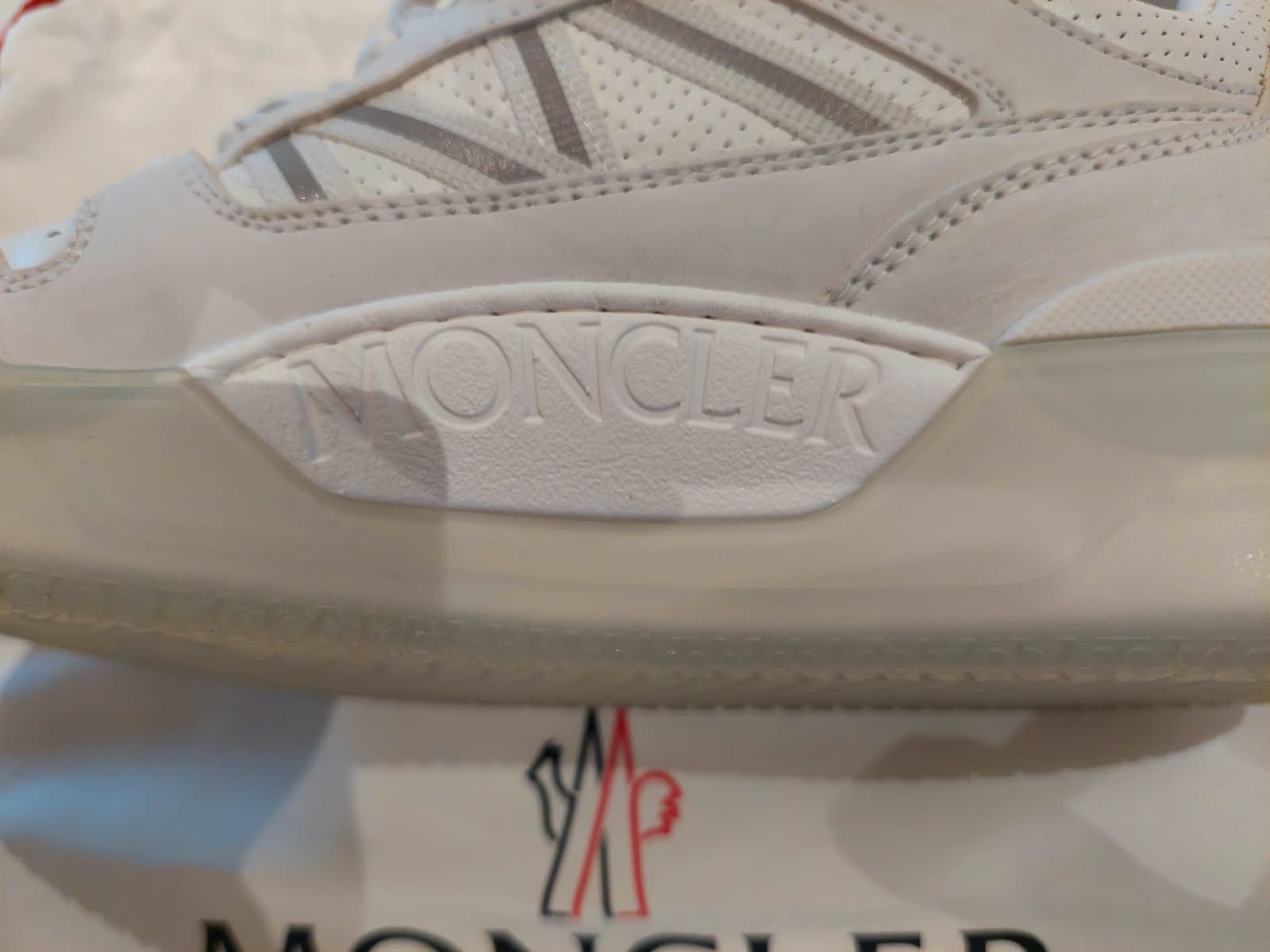 Moncler Chaussures femmes: Baskets Moncler 36 (new) – Neuf avec emballage d'origine à La Tour-de-Peilz par DressingEKL 2