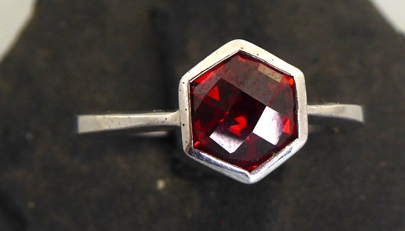 Anelli: Ring 925 Silber mit synthetischem Stein – Usato da Muri AG venduto da silvermouse007 1