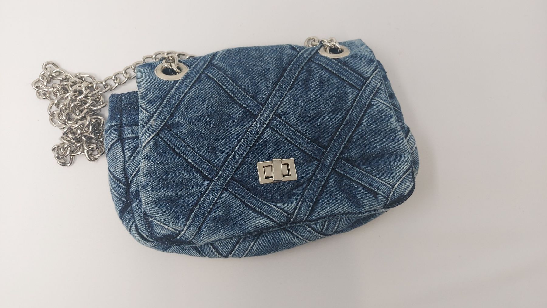 Borse & Zaini: kleine Handtasche – Nuovo (secondo la descrizione) da Meisterschwanden venduto da phaus38
