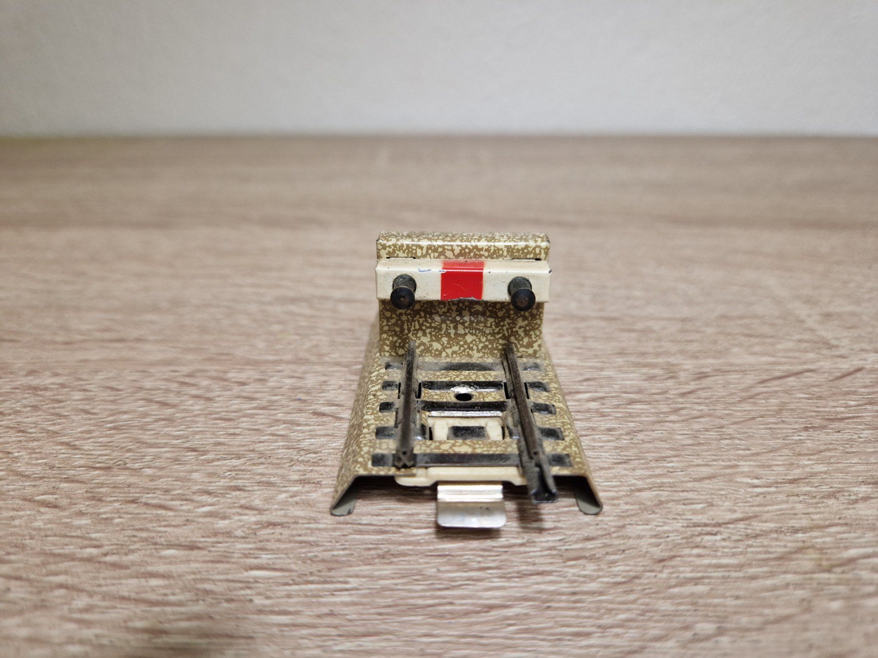 Märklin Modellini di ferrovie: Märklin 462 Prellbock M H0 – Usato da St-Aubin-Sauges venduto da tantome