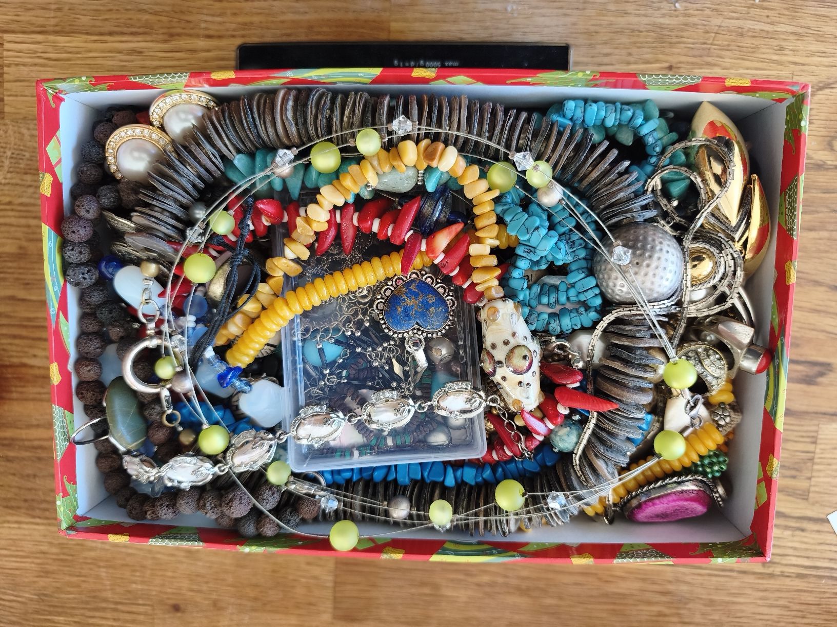 Altri gioielli: Modeschmuck 3kg – Usato da Halten venduto da domae 7