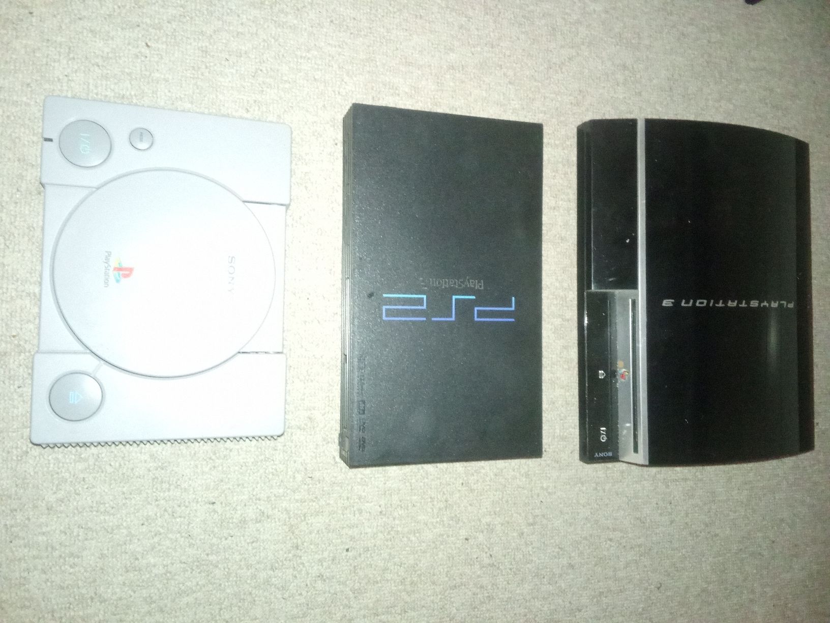 Sony Console: Playstation Konsole 1,2,3 defekt – Difettoso da Turbenthal venduto da fatalbeauty