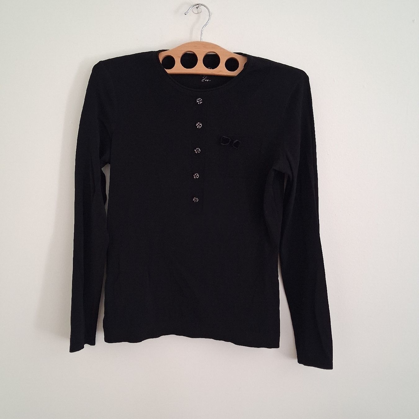Camicette: Marc Cain Black Top Size M – Nuovo (secondo la descrizione) da Wil SG venduto da tre_g2l7
