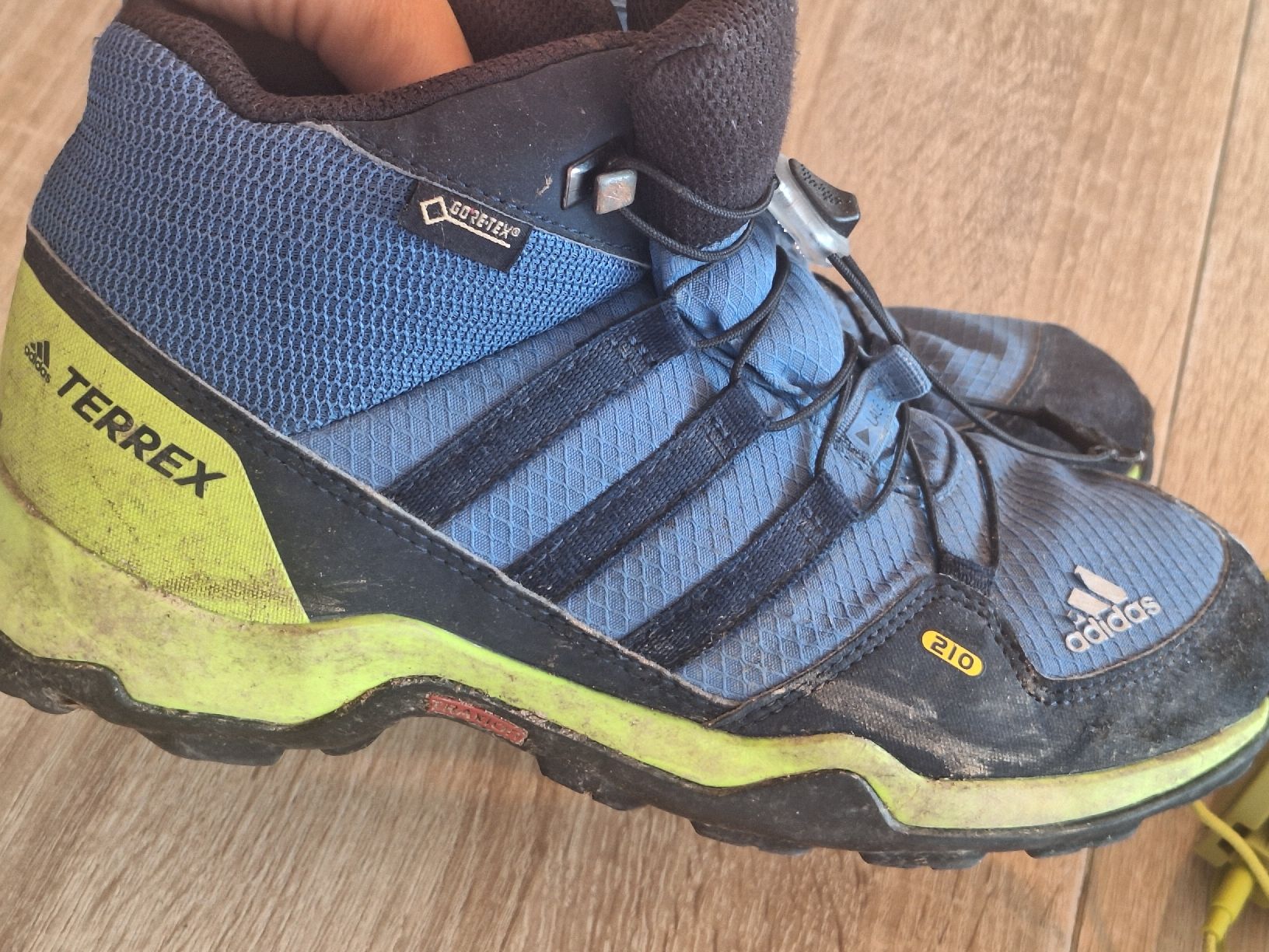 Adidas Scarpe da uomo: adidas Terrex 35.5 Wanderschuh – Usato da obfelden venduto da claudia.horni 4
