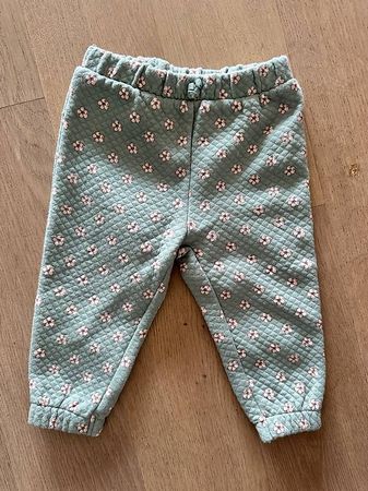 Baby Jogginghose in Grösse 80 / grün/rosa - Disney von C&A