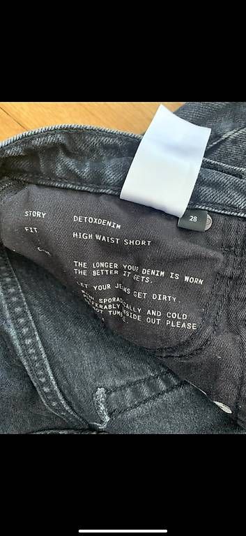 Jeans: Shorts Armedangels neuwertig Gr. 28 – D'occasion à Bern par User84 3