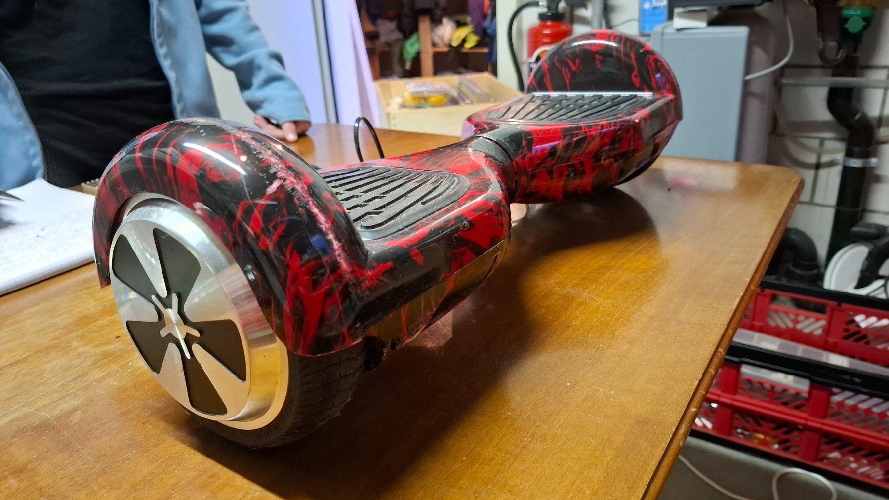 Hoverboards: Hoverboard FLAMES rot-schwarz gebraucht – Gebraucht aus Murten von Cheri23 1