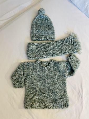 Handmade Baby handgestricktes Set Pullover Schal Mütze