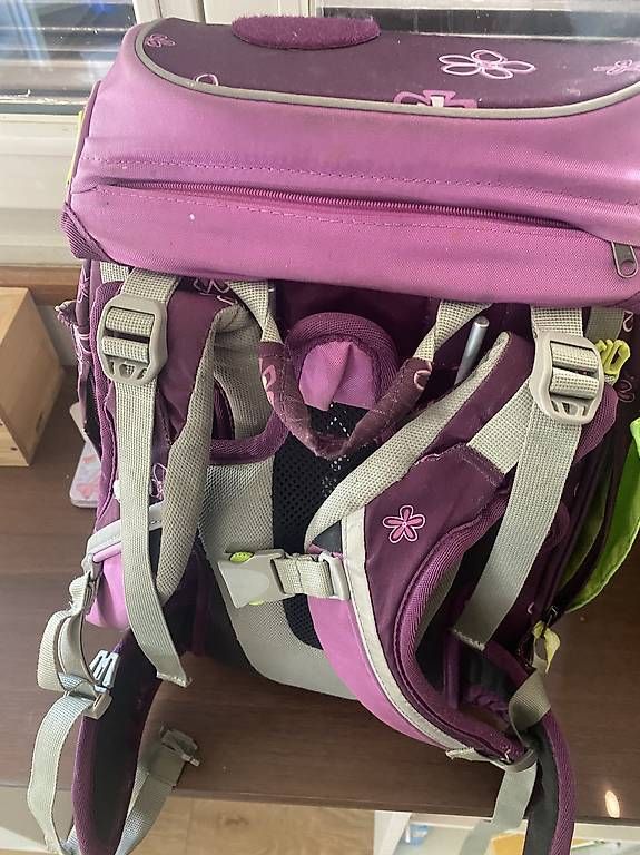 Equipement de magasin & Foires: Ergobag cubo Schulranzen – D'occasion à Zürich par Gugu3011 1
