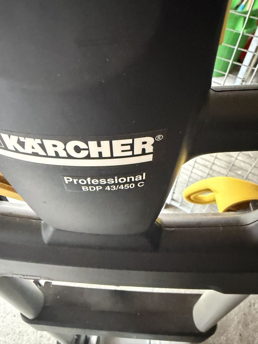 Kärcher Tutte le macchine: KÄRCHER – Usato da Horgen venduto da Rs25