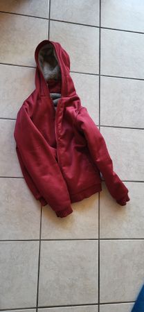 Winterjacke, bordeauxrot, gefüttert, Grösse L, Top Zustand!