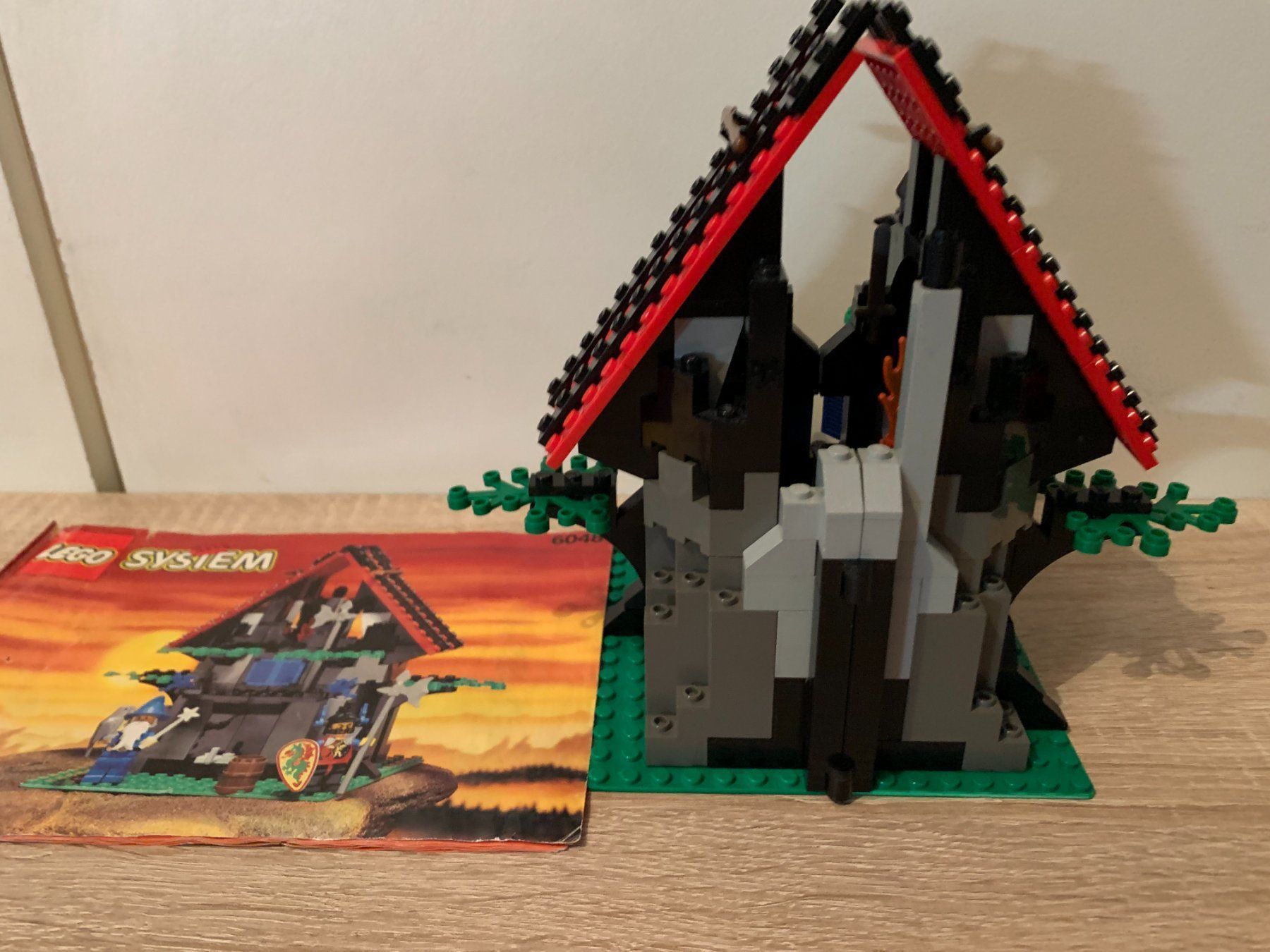 Lego Baukästen: LEGO Ritter 6048 Majisto's Magical Workshop – Gebraucht aus Basel von Don-Angel 1