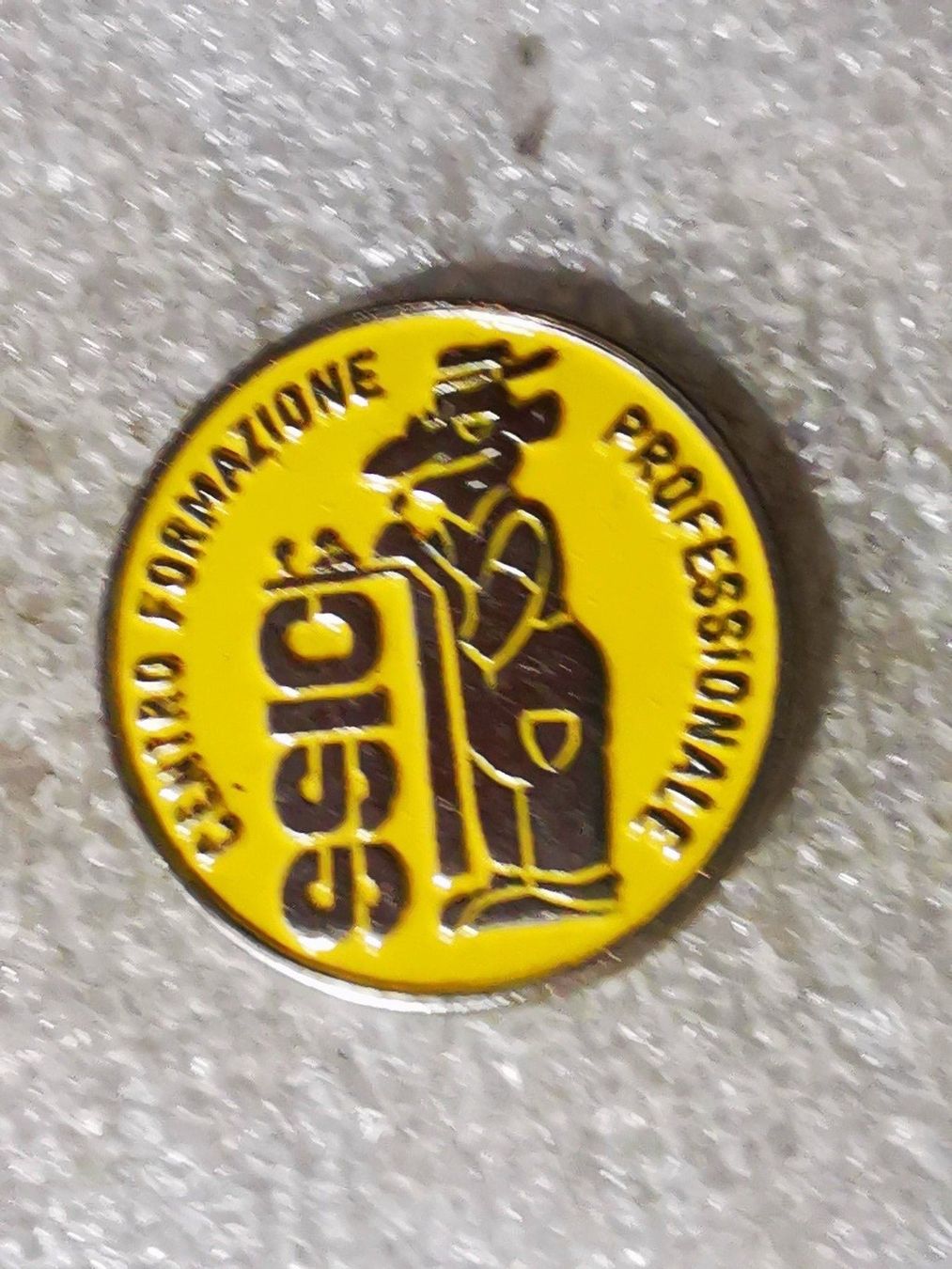 Placchette & Badge: Ansteckpin 94: – Usato da Oppligen venduto da Pin-Fall-Shop