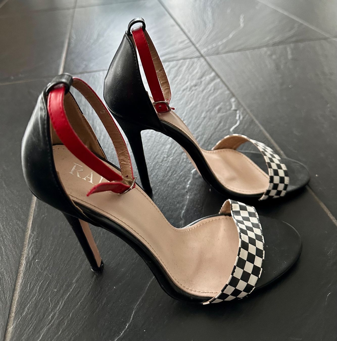 Scarpe da donna: Schuhe Highheels von Raid, Grösse 6/39 – Nuovo (secondo la descrizione) da Wallbach venduto da paxnic 1