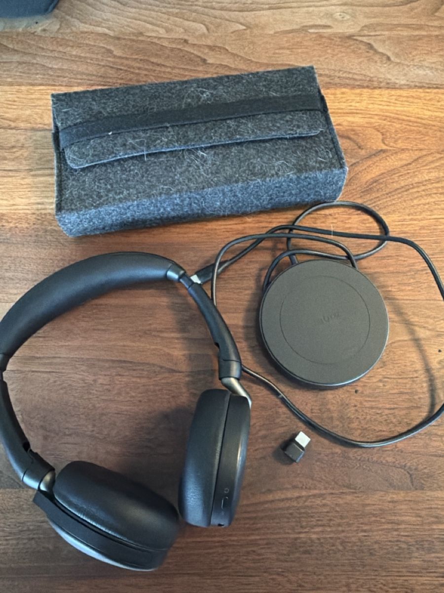 Jabra Casques audio: Jabra Evolve2 65 UC Stereo, schwarz – D'occasion à Au ZH par eac_gm25
