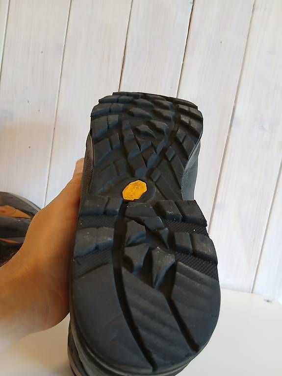 Lowa Herrenschuhe: Lowa GTX Wanderschuh 41.5 – Gebraucht aus Heimenschwand von ben_h2my 3