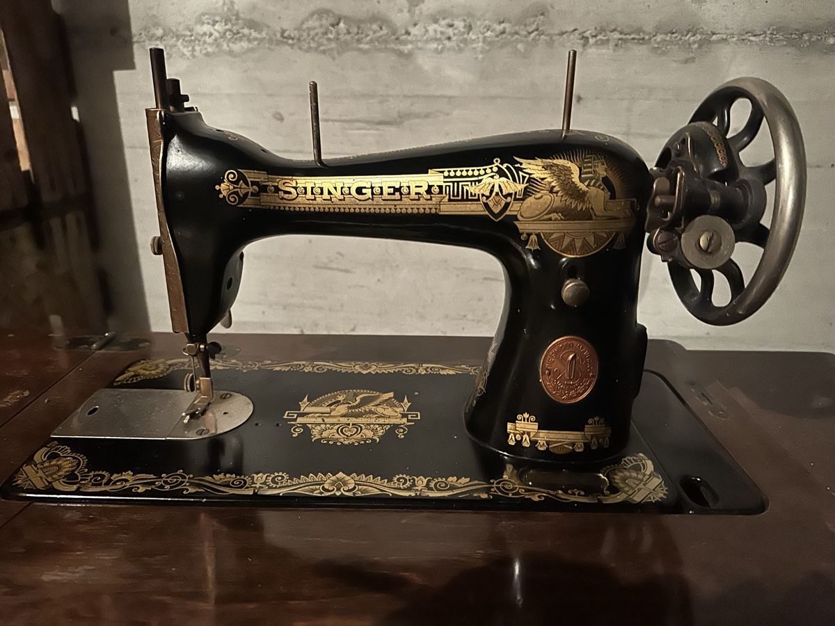 Singer Macchine da cucire: Machine à coudre Singer – Usato da bex venduto da titejojo 4