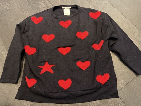 Zara Pullover Gr. 116 mit Herzen für Mädchen