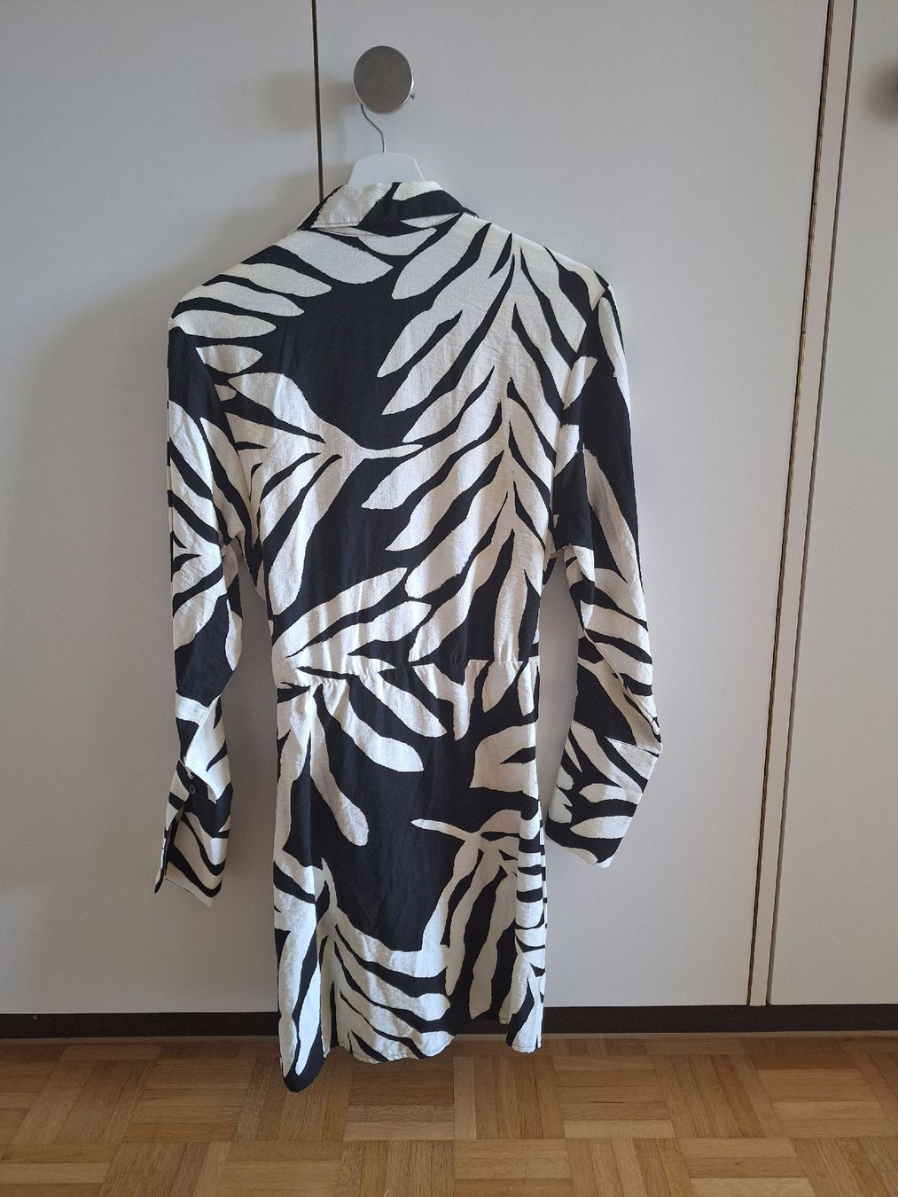 H&M Vestiti: Wickelkleid H&M XS – Nuovo (secondo la descrizione) da Münsingen venduto da lar_hd62 1