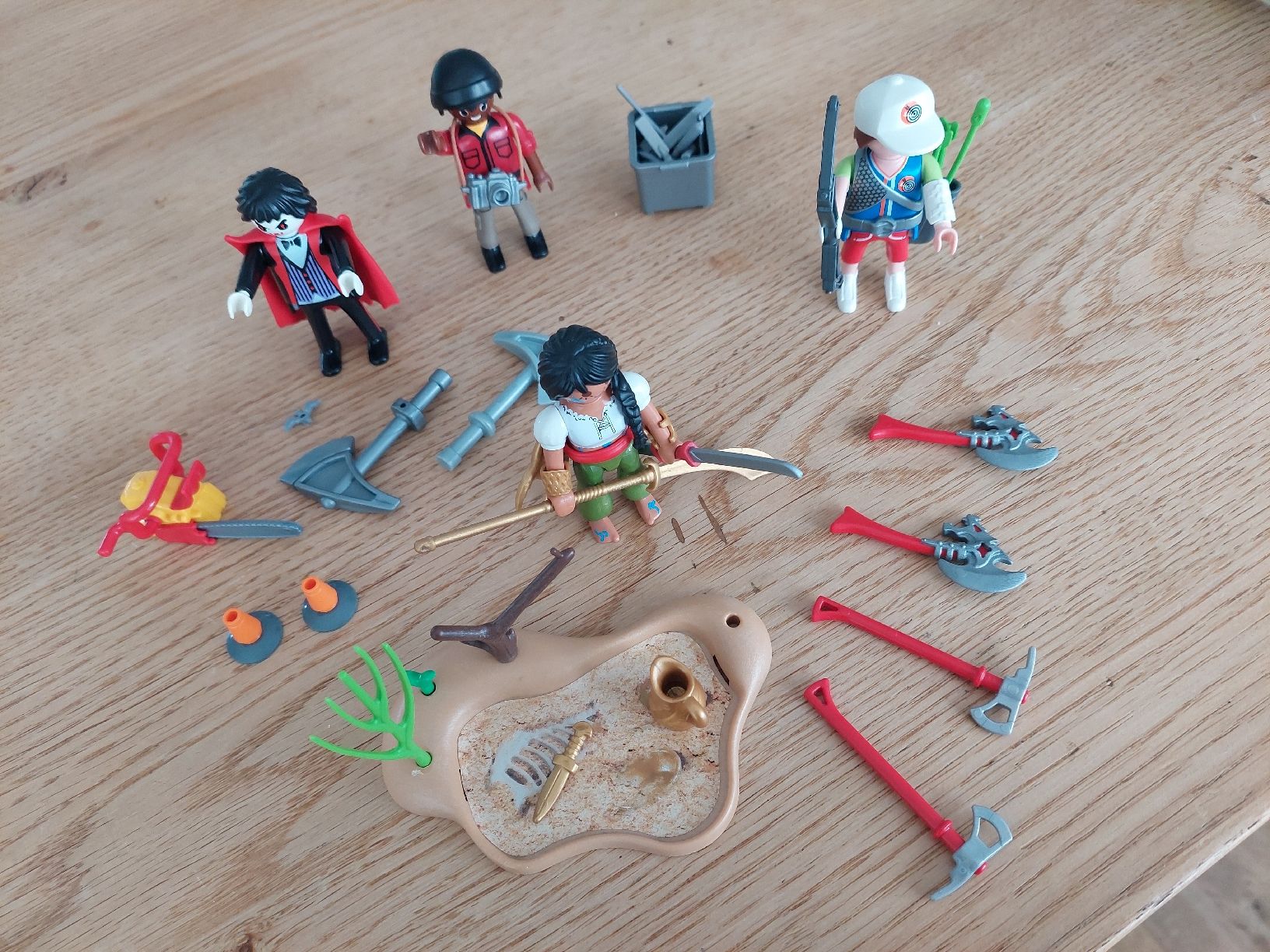 Playmobil Spielzeuge: Playmobil Figuren mit Zubehör – Gebraucht aus Niederbuchsiten von Dins01