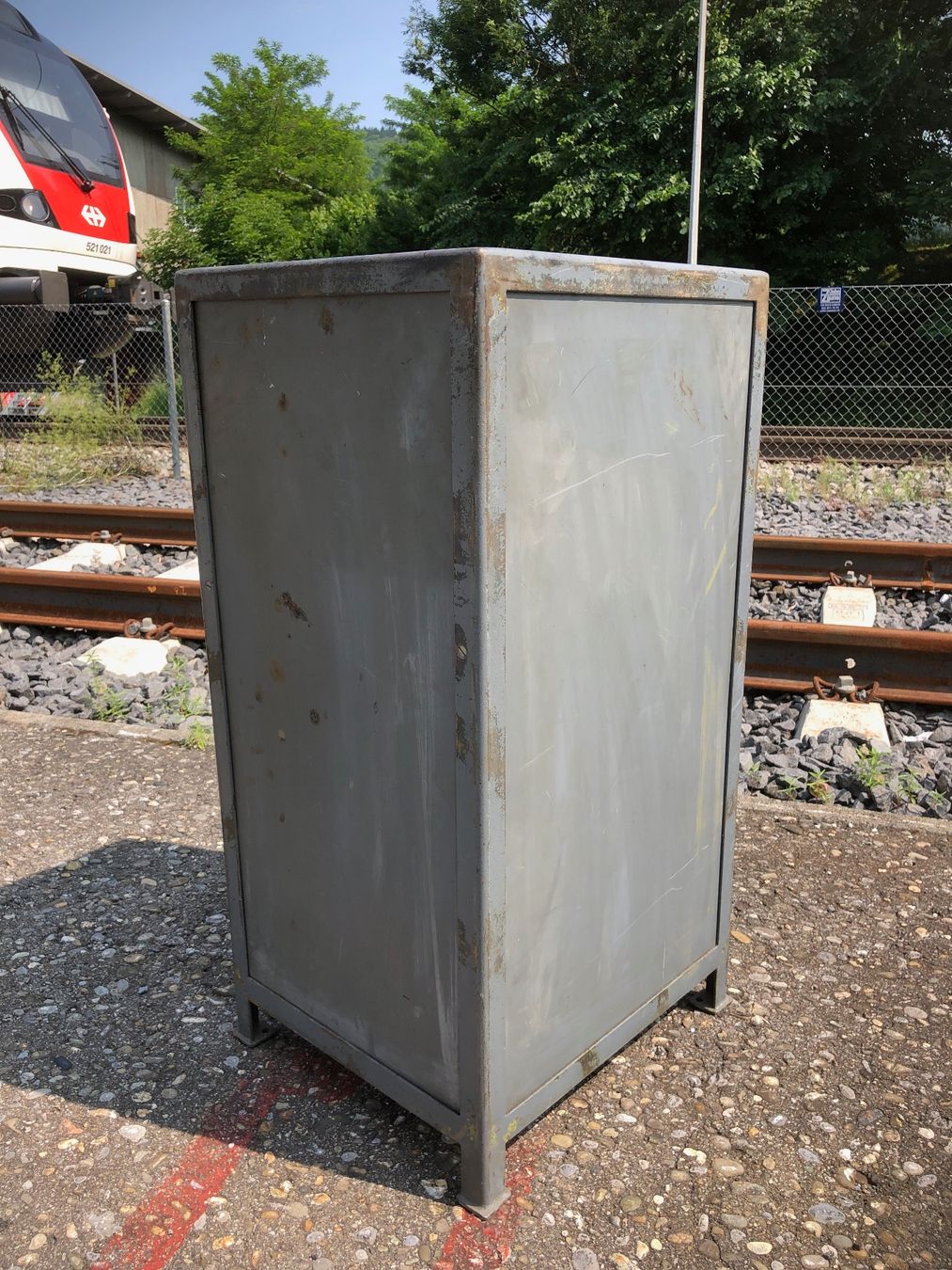 Cassettiere: Industrial Metall-Möbel upcycling usw. – Usato da Laufenburg venduto da industrial-silence 6