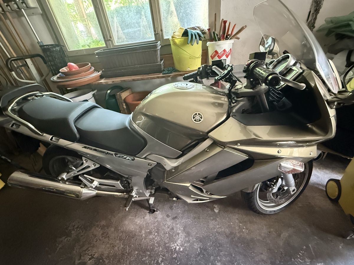 Yamaha Strada: Yamaha FJR 1300 A – Usato da Uitikon Waldegg venduto da Pamina0