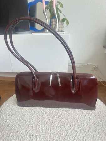 Vintage Betty Barcley wunderschöne bordeaurote Tasche
