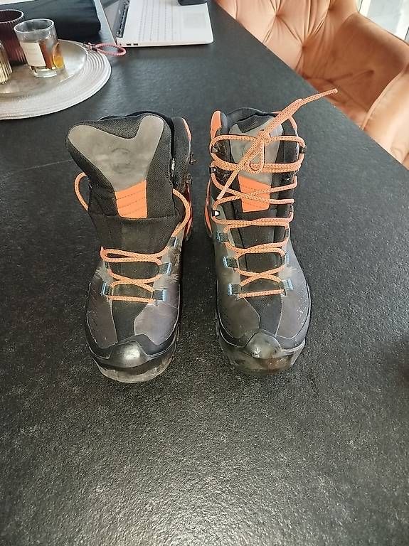 Chaussures femmes: Mammut Wanderstiefel  – D'occasion à Diepflingen par cat_vv2t 1