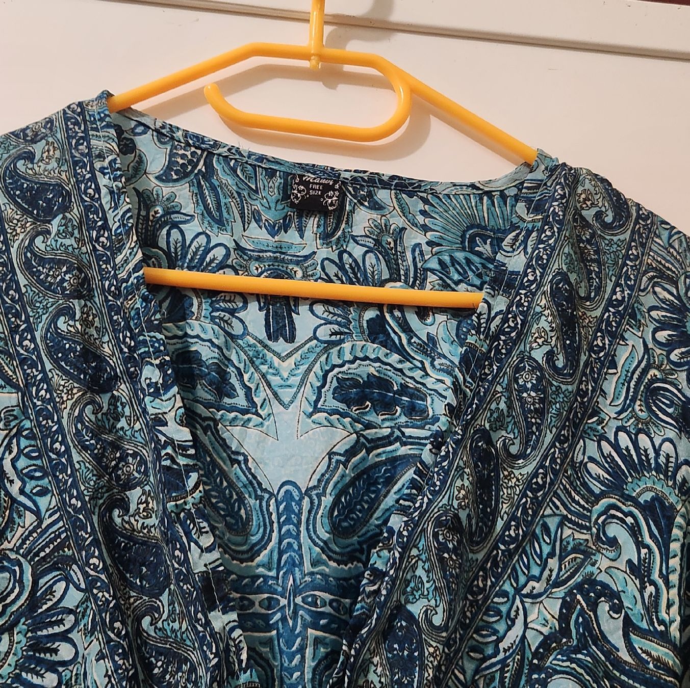 Vestiti: Robe imprimée bleue taille libre 90% soie 10% viscose – Usato da Niedergösgen venduto da Eva2410 3
