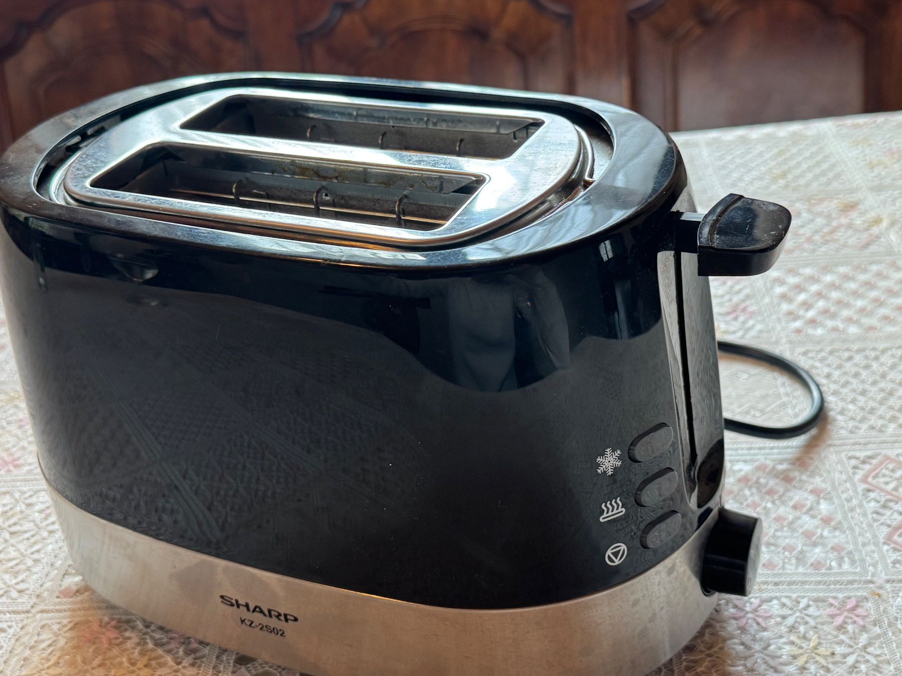 Elettrodomestici da cucina: Sharp Toaster Modell KZ-2S02 schwarz silber gebraucht – Usato da Winterthur venduto da sportdisco2 7