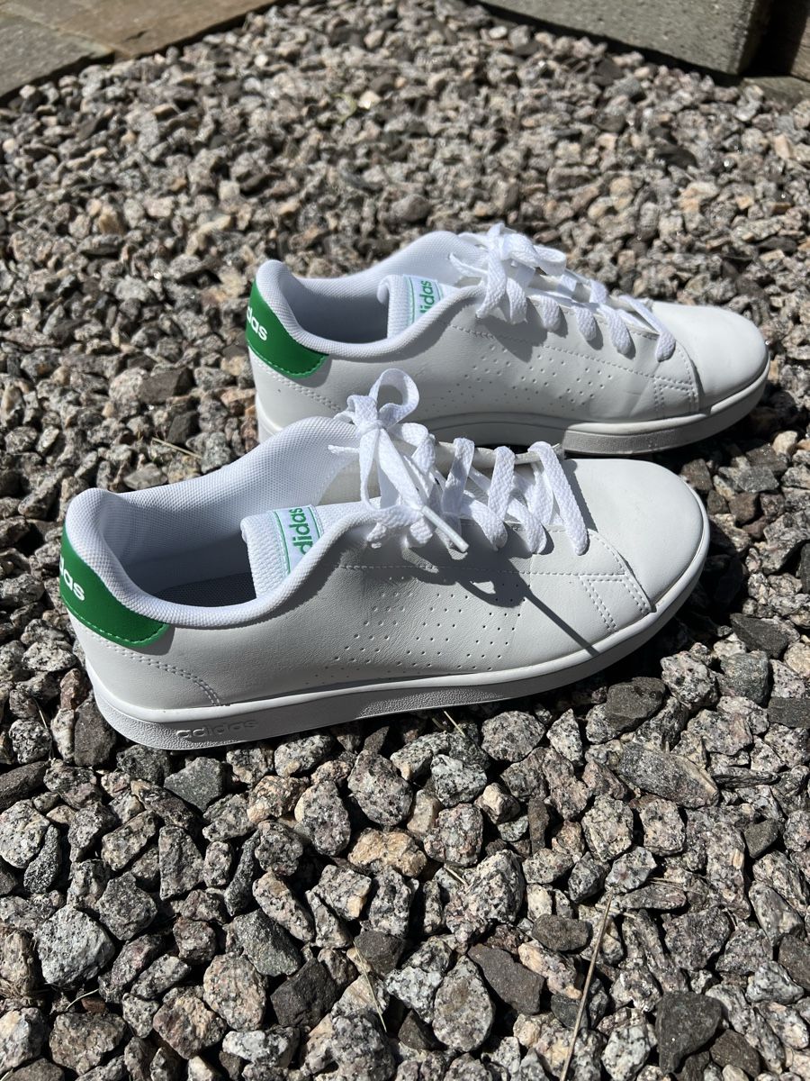 Adidas Scarpe da donna: weisse Adidas Sneaker 37 1/3 – Usato da Oberlunkhofen venduto da mer_rem62 1