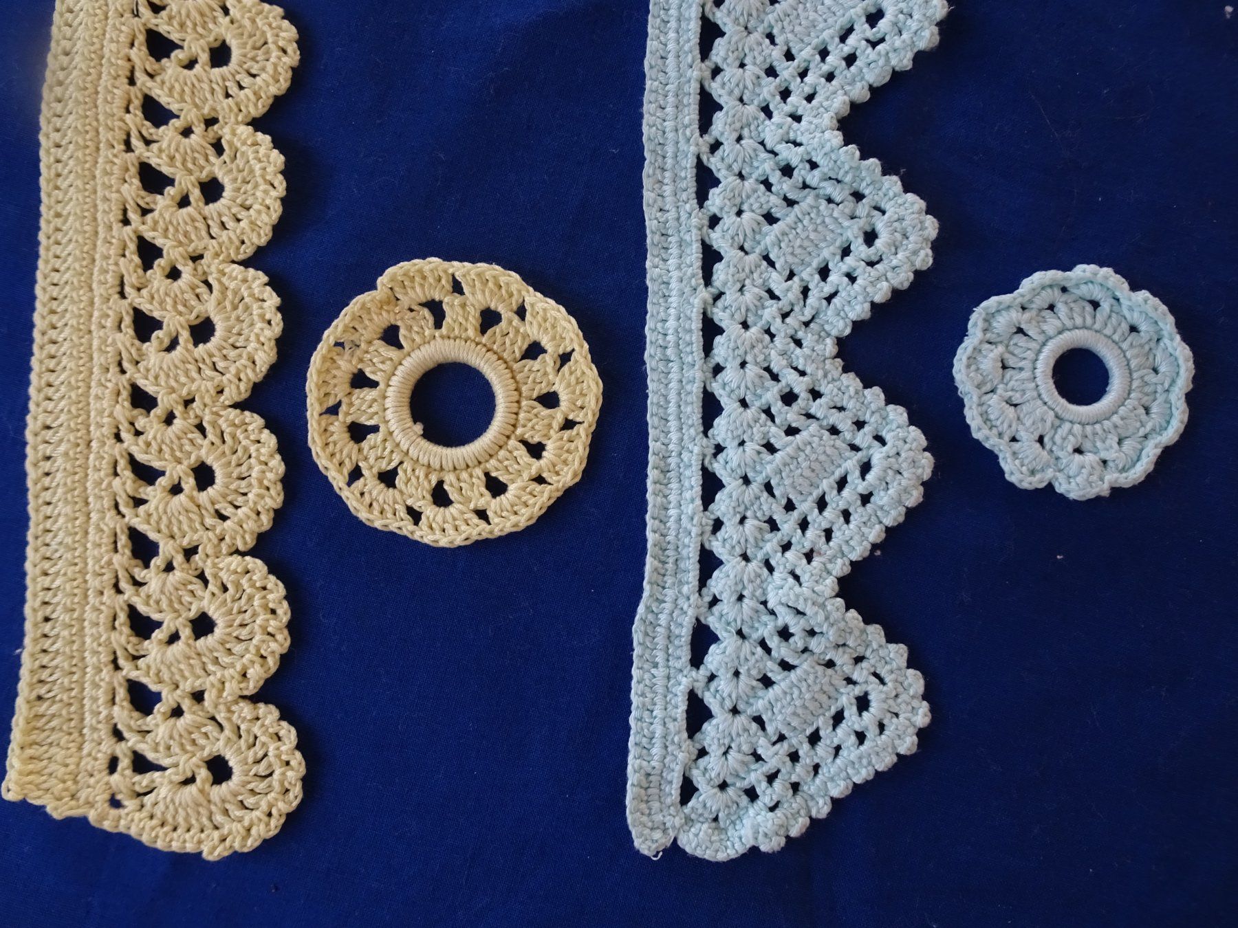 Kit bricolage: Basteln. 4 Spitzen-Bordüren mit passendem Aufhänge-Ring – Nuovo (secondo la descrizione) da Berikon venduto da Kolophonium43 3