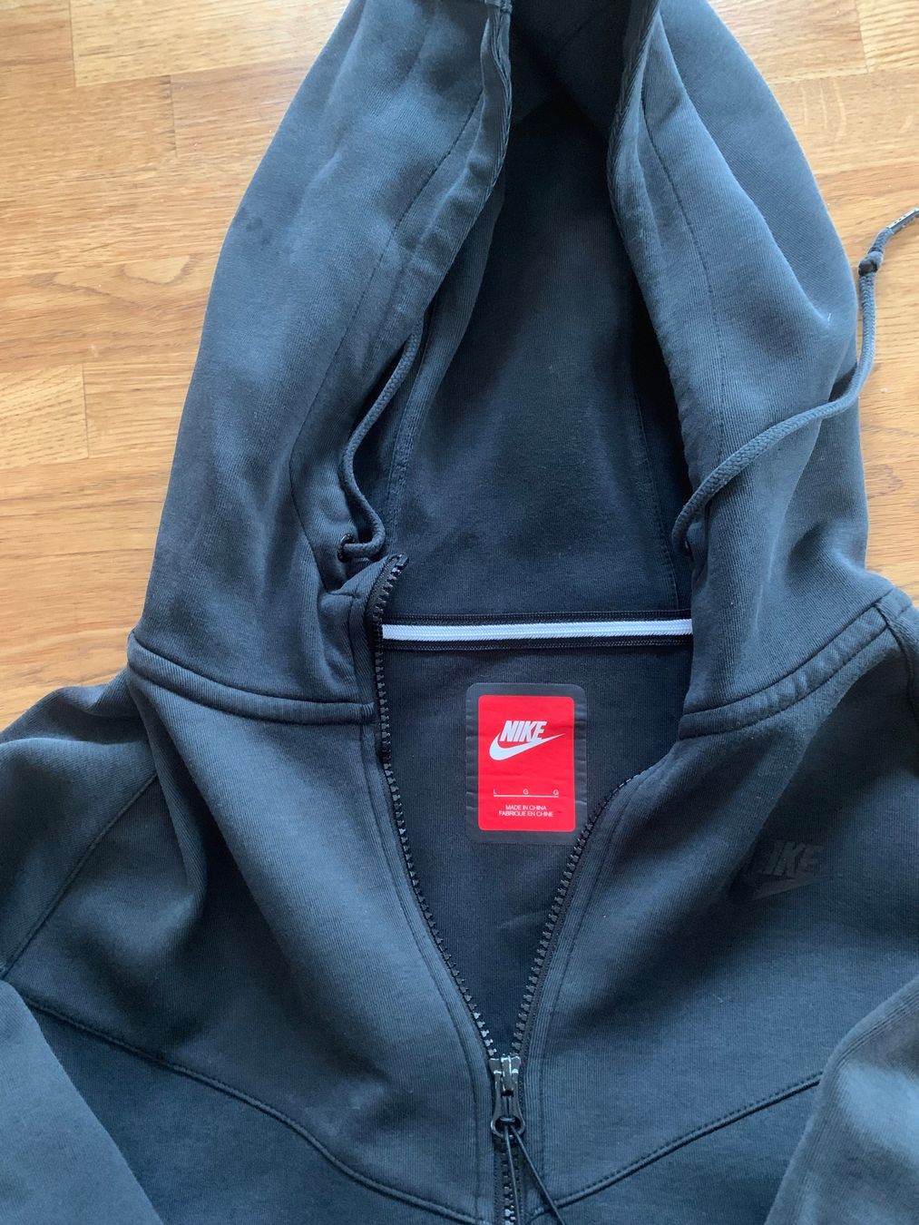 Nike Maglioni & Felpe: Nike – Usato da Menziken venduto da karma9 1
